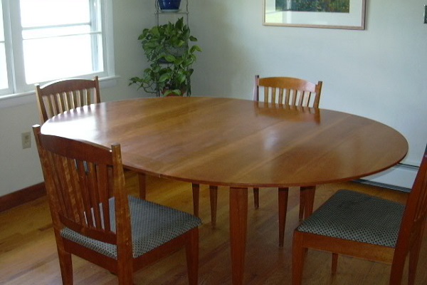 table with chairs